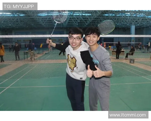 赛后分析：杭州羽毛球队与成都羽毛球队的团队协作与战术对比探讨